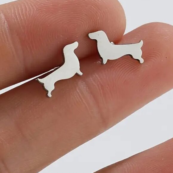 Hypoallergenic Stainless Steel Weenie Dog Doxie Daschound Tiny Earrings - Picture 1 of 2
